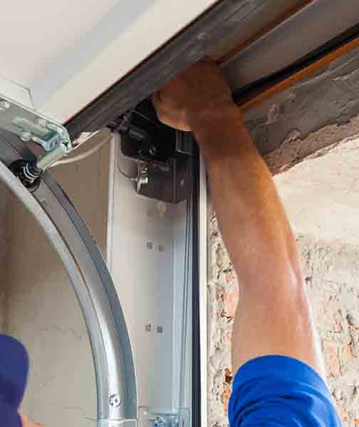 Garage Door in Federal Way